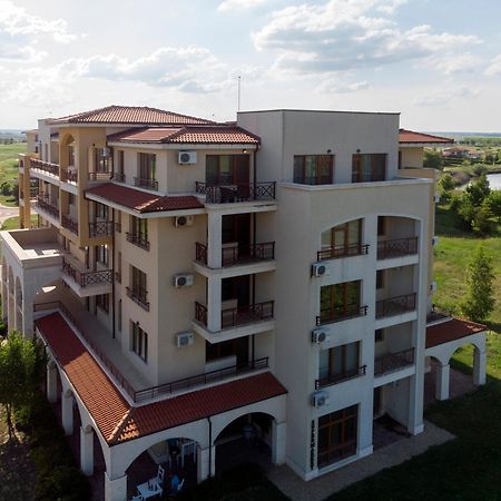 Lighthouse Luxe Estate Apart & Villas Балчик Екстериор снимка
