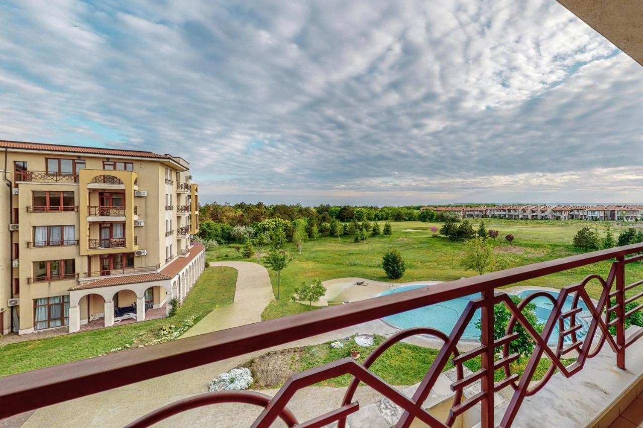 Lighthouse Luxe Estate Apart & Villas Балчик Екстериор снимка