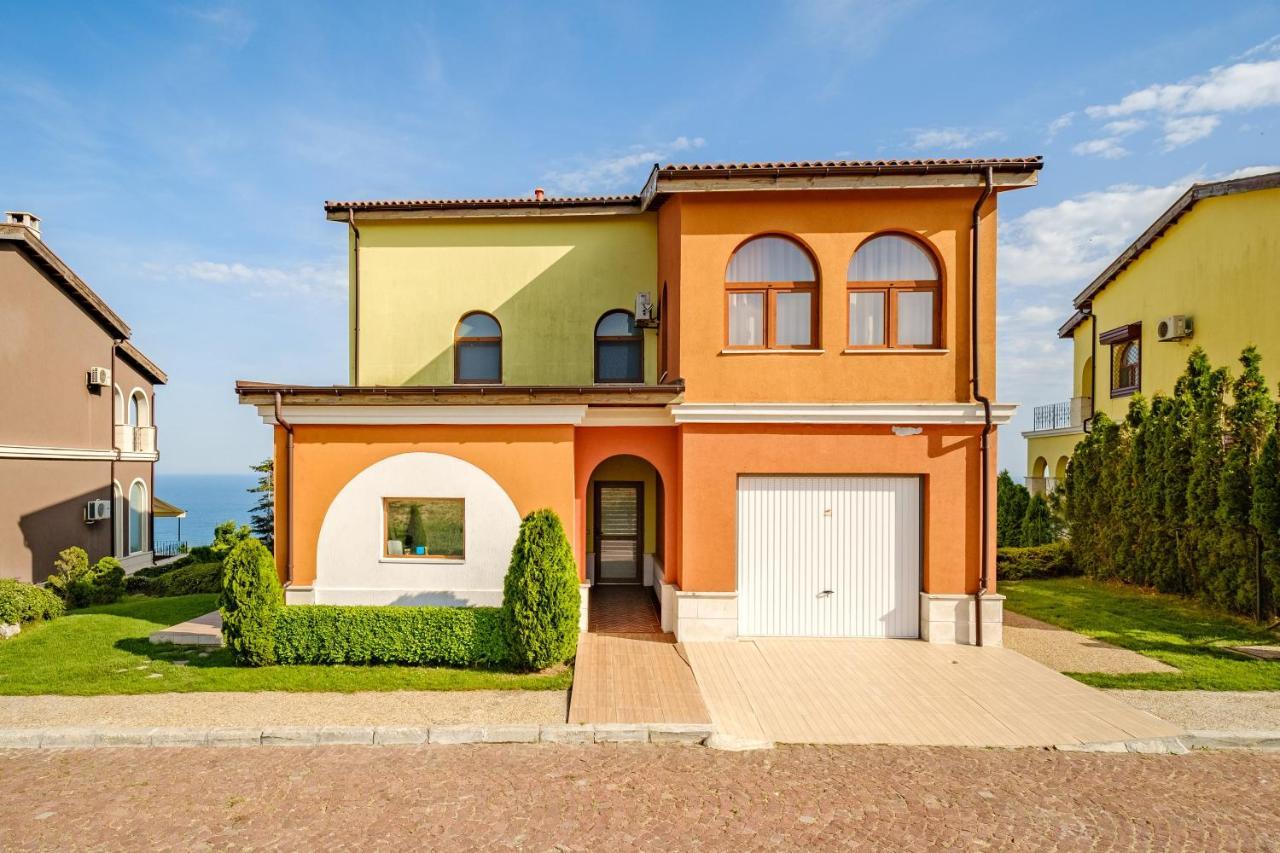 Lighthouse Luxe Estate Apart & Villas Балчик Екстериор снимка