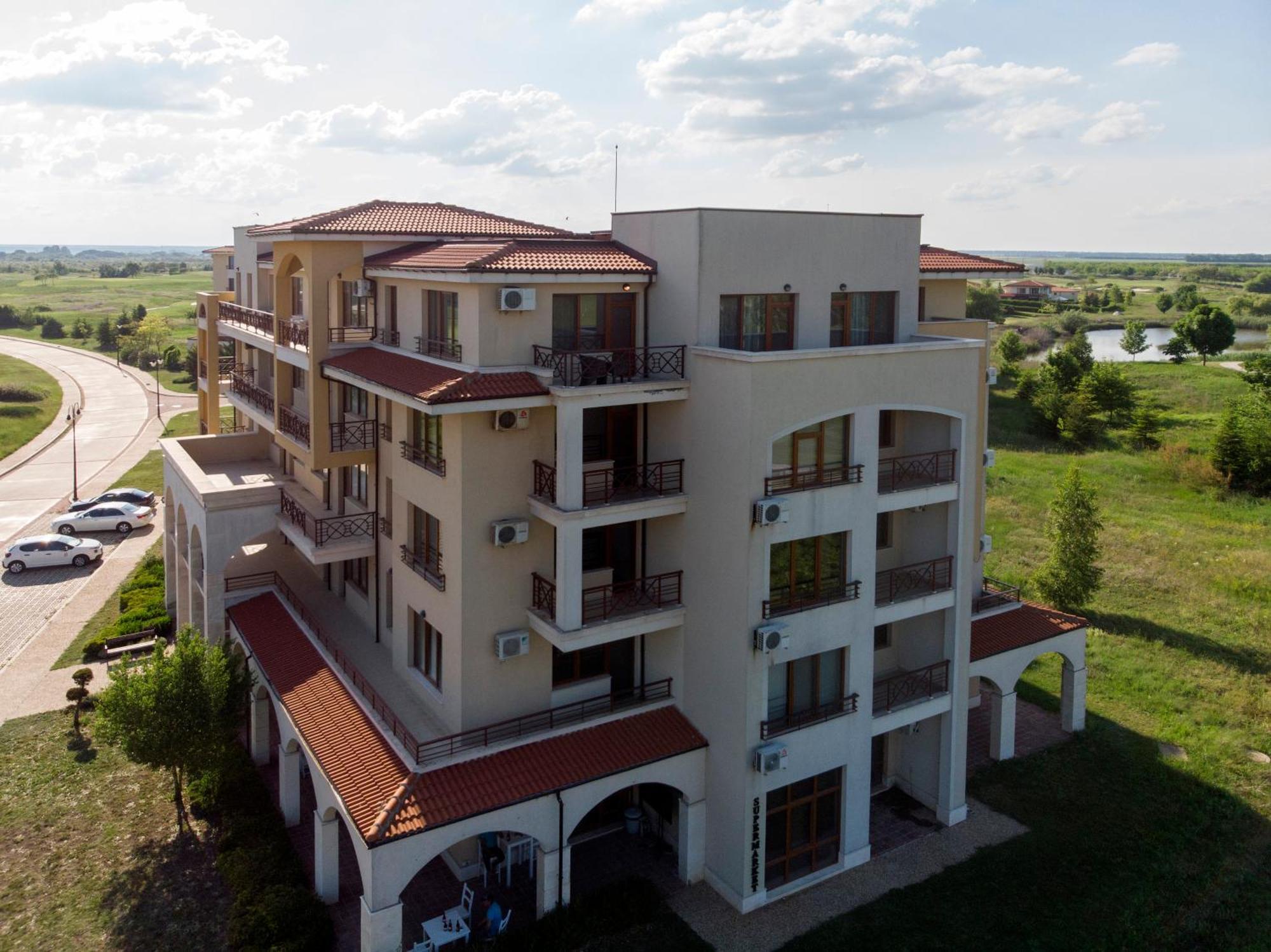 Lighthouse Luxe Estate Apart & Villas Балчик Екстериор снимка